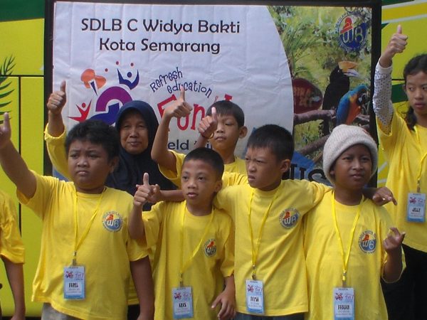 Juara I Lompat Jauh