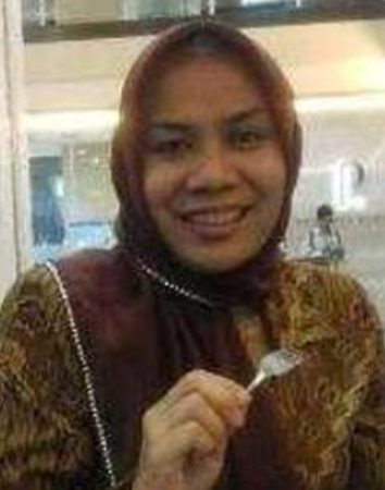 Dra. Sri Maryati