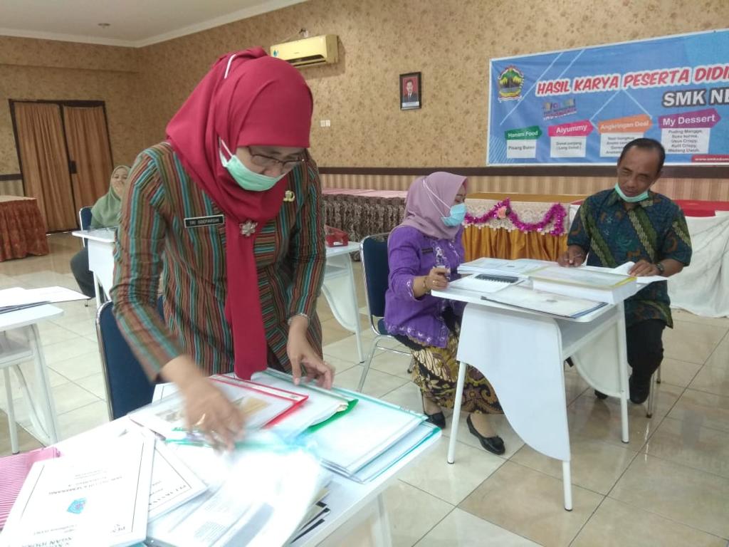 Evaluasi Pembelajaran CoE SMKN 6 Semarang