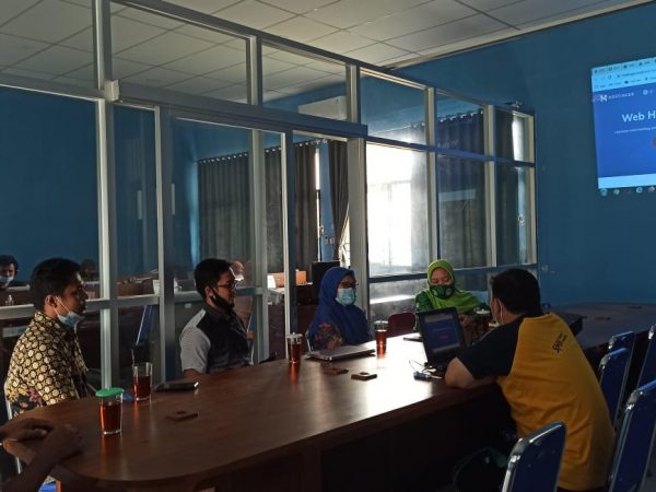 Kembangkan Website, SMK NU Tunas Bangsa Bringin Lakukan Studi Tiru