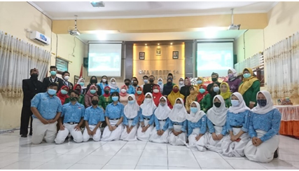 TINGKATKAN MUTU SEKOLAH; 'BERKELAS' JADI PILIHAN SMA NEGERI 14 SEMARANG