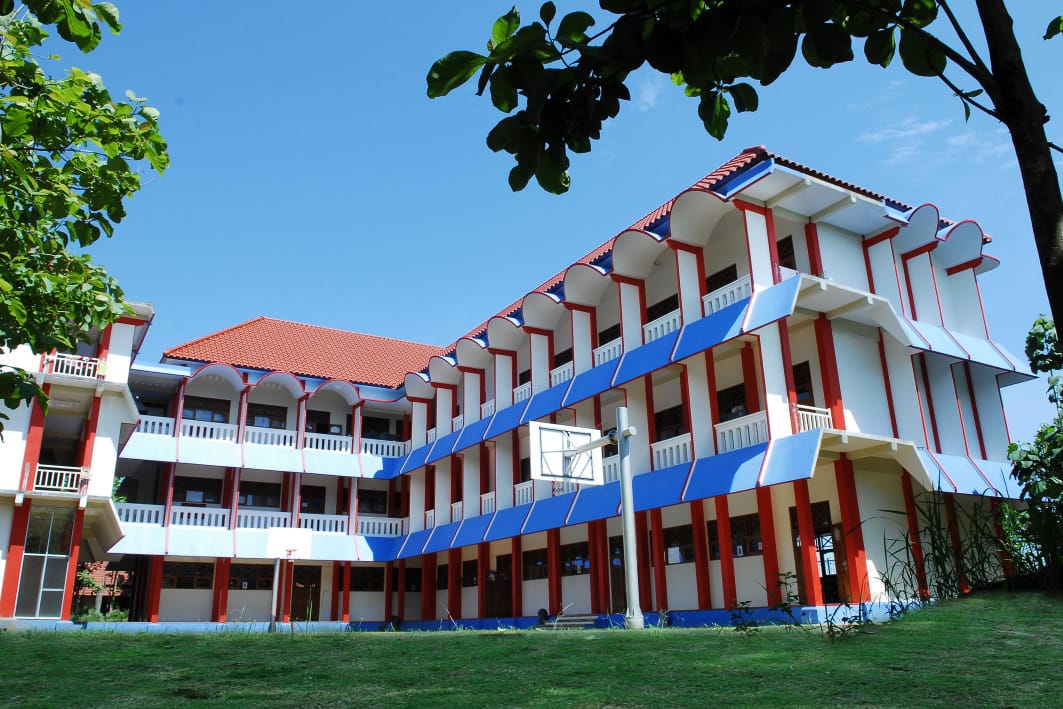 SMA Semesta BBS Semarang, Achieving Excellence Together
