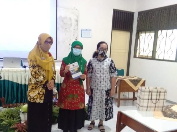 MGMP Bahasa Inggris Kabupaten Semarang Belajar GSM MGMP Bahasa Inggris Kabupaten Semarang Belajar GSM
