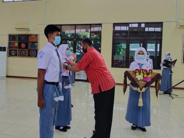 Sertijab Paskibra Komtama Mandala Paski SMA Negeri 2 Ungaran
