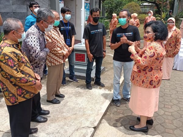 Kunjungi SMK Nusapersada, Istri Panglima TNI Apresiasi Karya PT Detch Engineering Kunjungi SMK Nusapersada, Istri Panglima TNI Apresiasi Karya PT Detch Engineering