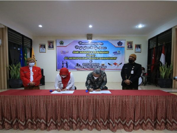Penandatanganan Perjanjian Kerjasama SMK Negeri 6 dengan PT. Metropolitan Golden Management & Soft Opening SKASIX Coffee and Eatry