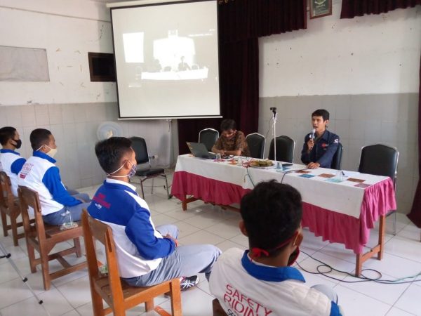 Webinar Safety Riding Bersama PT. Astra Honda Motor Webinar Safety Riding Bersama PT. Astra Honda Motor