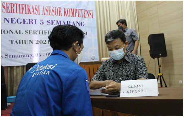 Penuhi Kebutuhan Asesor Kompetensi, LSP P1 SMKN 5 Semarang Adakan Pelatihan Asesor Kompetensi Penuhi Kebutuhan Asesor Kompetensi, LSP P1 SMKN 5 Semarang Adakan Pelatihan Asesor Kompetensi