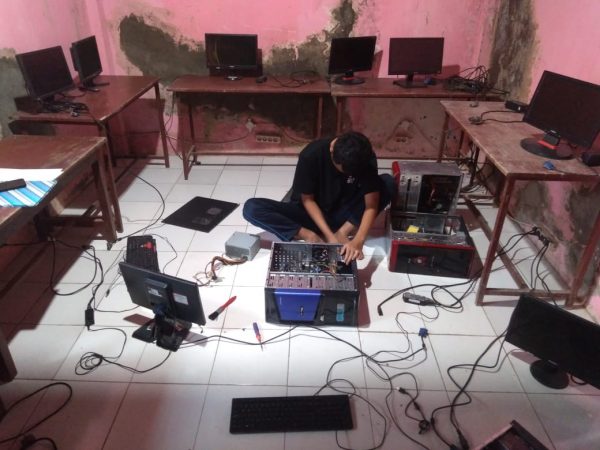 SMKN 1 Tuntang Bangun Lab Kom Sekolah Mitra SMKN 1 Tuntang Bangun Lab Kom Sekolah Mitra