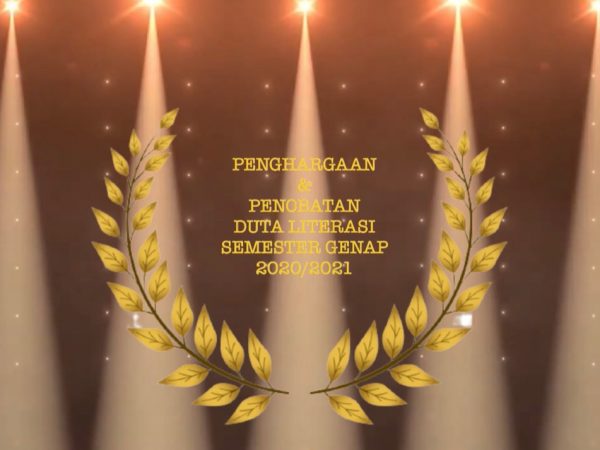 Penghargaan Dan Penobatan Duta Literasi SMA Hidayatullah Penghargaan Dan Penobatan Duta Literasi SMA Hidayatullah