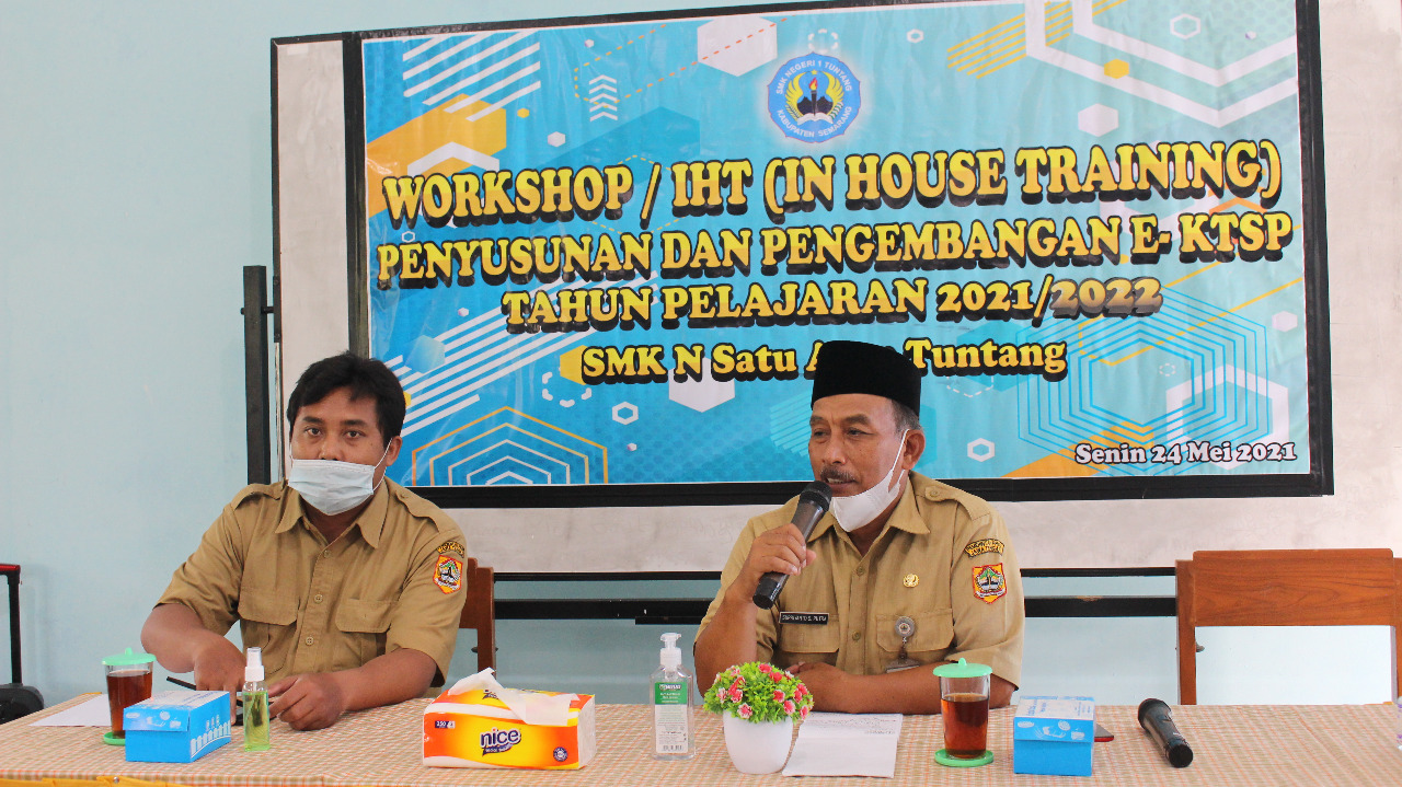 Susun E-KTSP 2021/2022, SMKN 1 Tuntang Adakan IHT