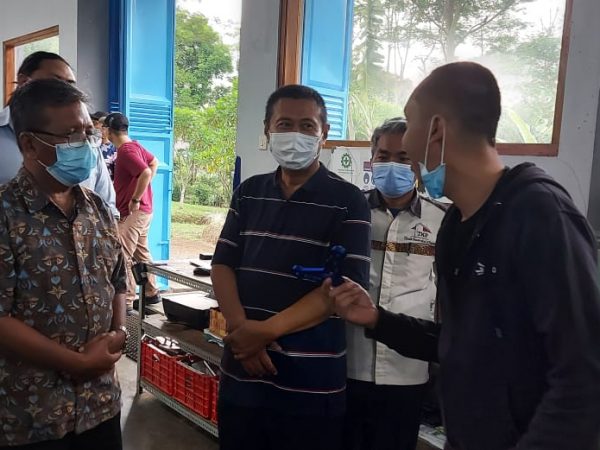 Kunjungan Direktur PSMK di SMK Nusapersada