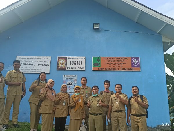 Perkuat GTT, SMAN 16 Semarang Lakukan  Studi Tiru