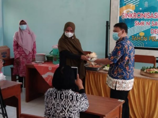 Syukuran Khatam Al Quran SMKN 1 Tuntang Syukuran Khatam Al Quran SMKN 1 Tuntang
