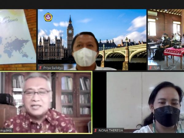SMA SINT LOUIS Semarang, Pandemi Tidak Menghalangi Upgrade Kompetensi