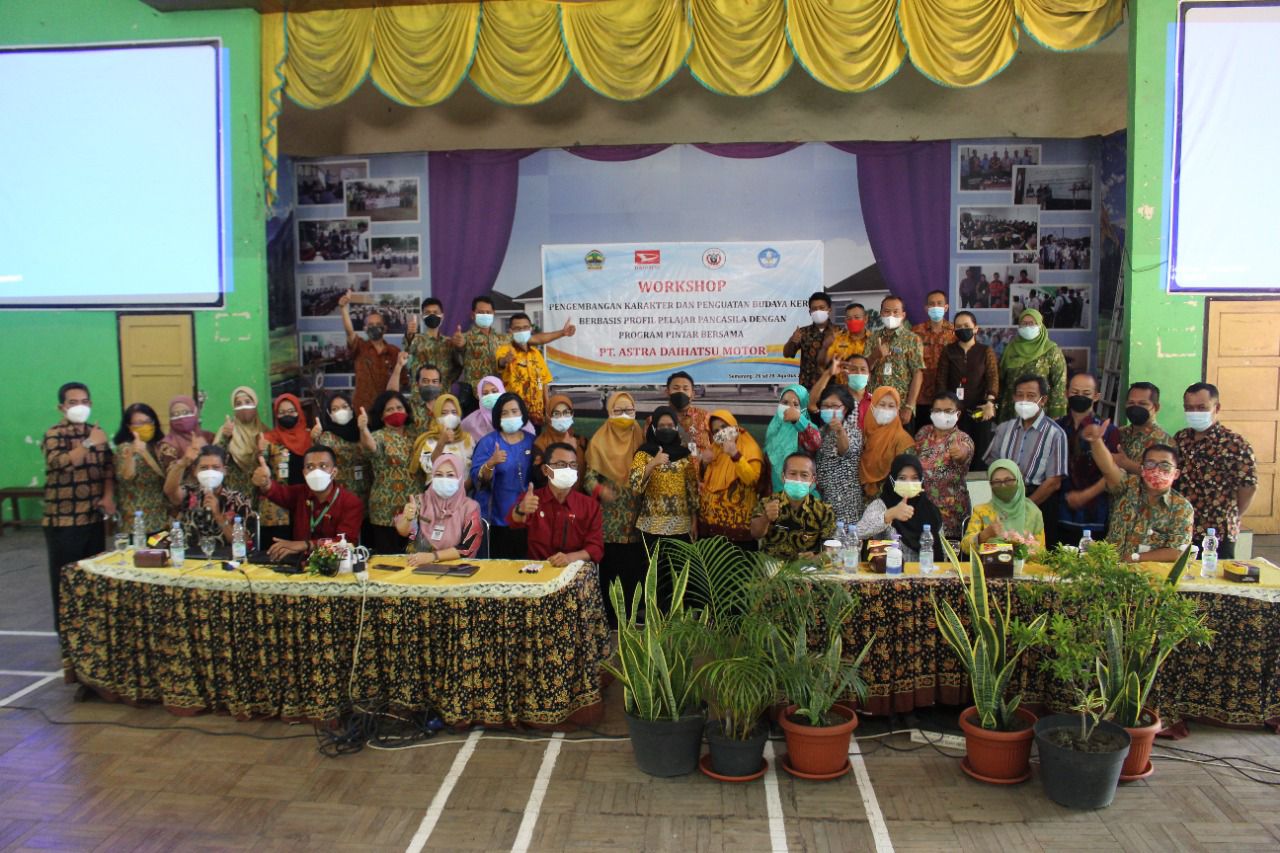 SMKN 3 Semarang Gandeng PT. Astra Daihatsu Motor; Penguatan Budaya Kerja