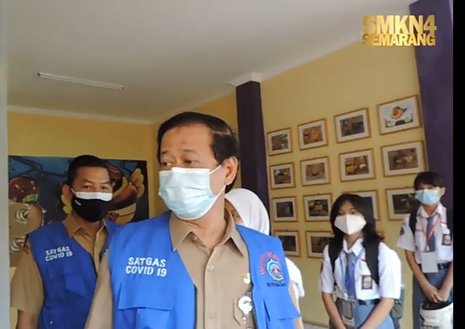 SMKN 4 Semarang “ Ukir Prestasi Tiada Henti” Perdana QR untuk Simulasi PTM SMKN 4 Semarang “ Ukir Prestasi Tiada Henti” Perdana QR untuk Simulasi PTM