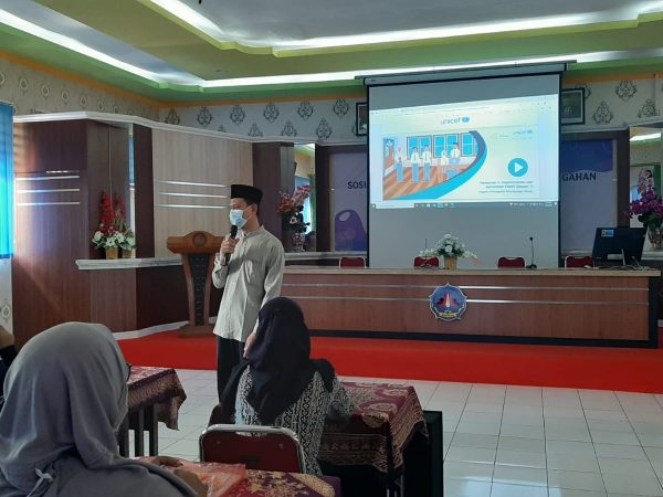Bimtek Roots menuju “Raih Prestasi Tanpa Bully” dilaksanakan di SMKN 4 Semarang “Ukir Prestasi Tanpa Henti”