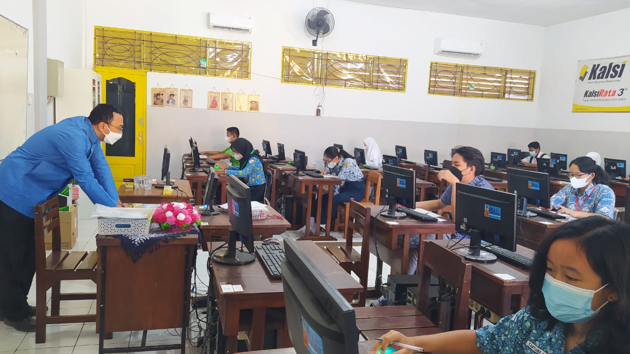ANBK Lancar dan Terkendali di SMKN 4 Semarang “Ukir Prestasi Tiada Henti”
