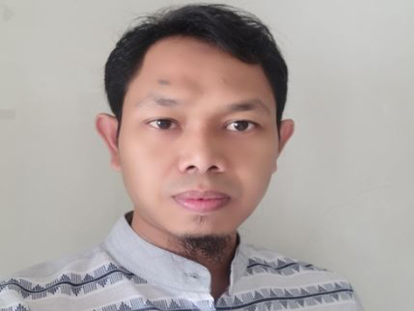 Kita Bukan Guru Miopi Kita Bukan Guru Miopi