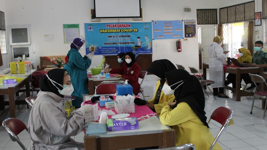 Sukses Vaksinasi Tahap I dan II, SMAN 12 Semarang laksanakan Vaksinasi Pelajar Tahap III