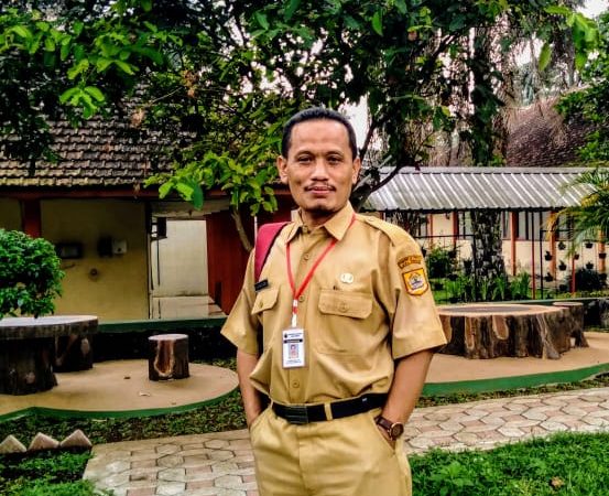 Haruskah Guru Masuk Organisasi Profesi Guru?