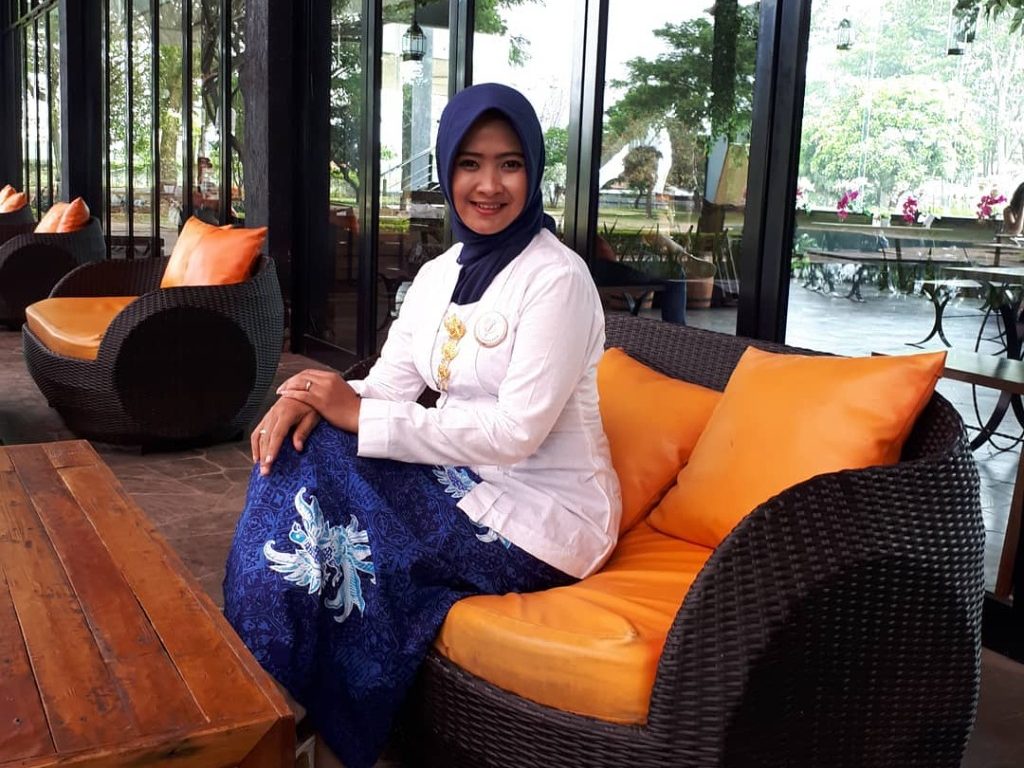 Kesantunan Berbahasa Abad 21