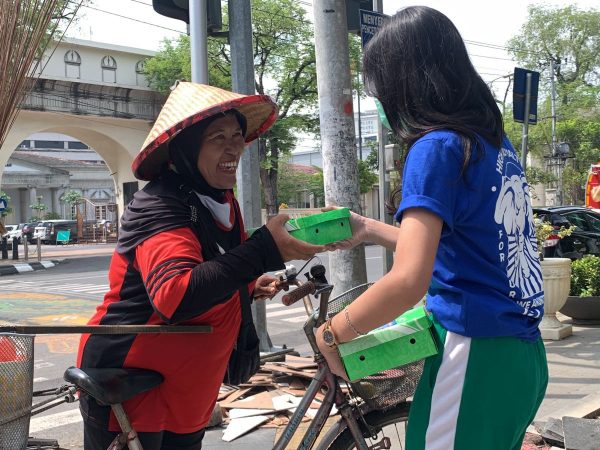 Jumat Barokah Sambut HUT SMAN 3 Semarang Ke 144