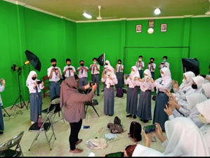 SMKN 4 Semarang Giatkan Program Guru Tamu guna update teknologi siswa