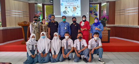 Workshop Public Speaking   Graha Wisata Hotel School  dalam mencetak Wirausahawan Muda SMKN 4 Semarang