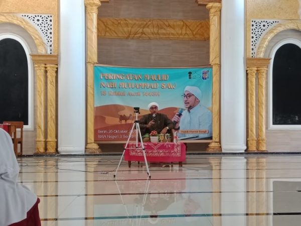Maulid Online Di SMA Negeri 3 Semarang Bersama Habib Hamid