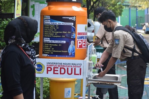 Realisasikan Tatap Muka 50%, SMA Negeri 14 Perketat Protokol Kesehatan
