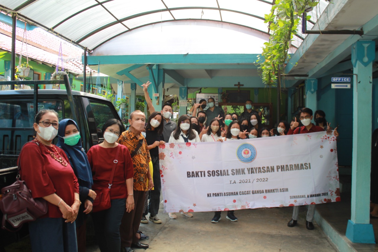 BAKTI SOSIAL SMK YAYASAN PHARMASI TAHUN AJARAN 2021/2022