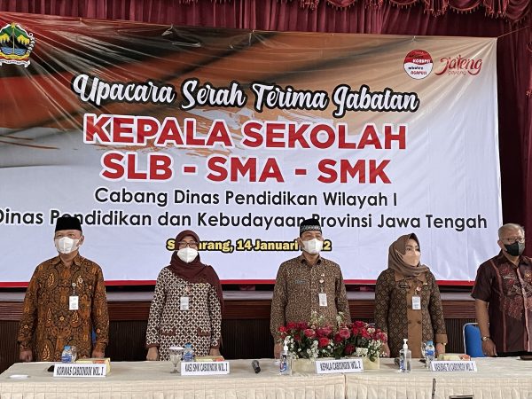 Sertijab Kepala SLBN, SMAN dan SMKN CABDIN I Tahun 2022 Sertijab Kepala SLBN, SMAN dan SMKN CABDIN I Tahun 2022