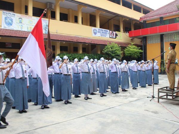 SMKN 9 Semarang lantik Pengurus OSIS Periode Tahun 2021/2022
