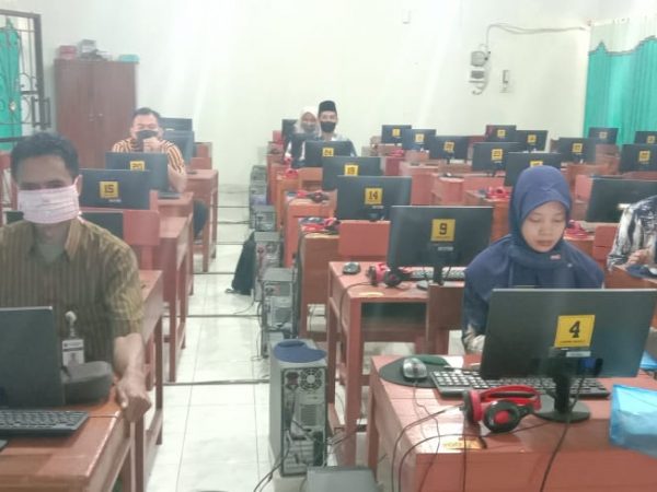 SMA Negeri 1 Tengaran Melaksanakan Penilaian Harian Bersama Secara Daring