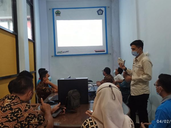Pelatihan Membangun Aplikasi Ujian Sekolah Tanpa Kuota Internet