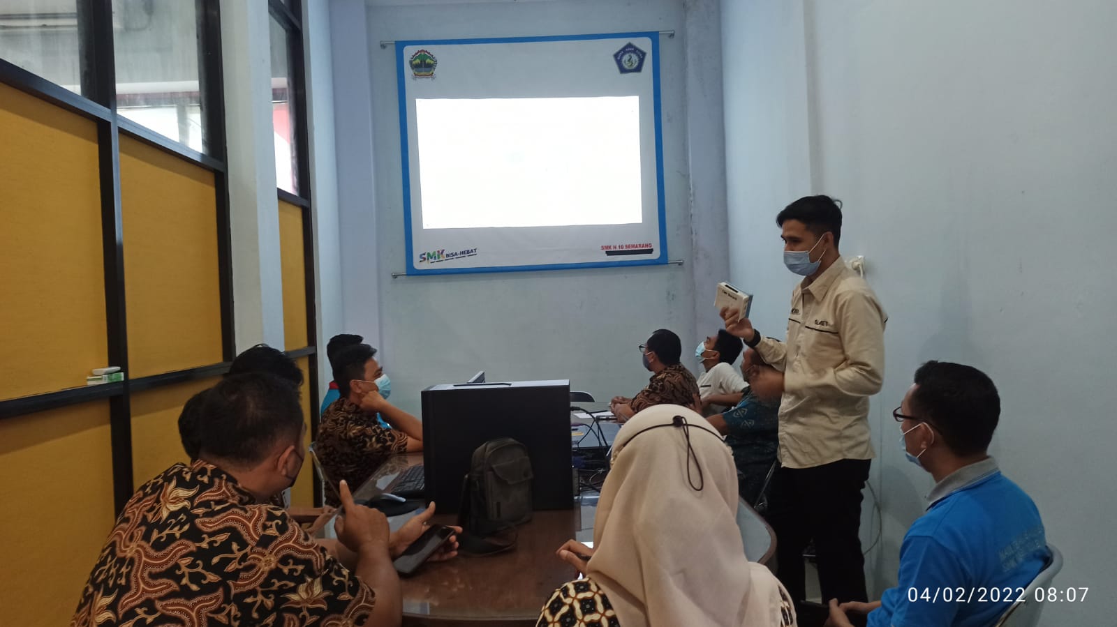 Pelatihan Membangun Aplikasi Ujian Sekolah Tanpa Kuota Internet