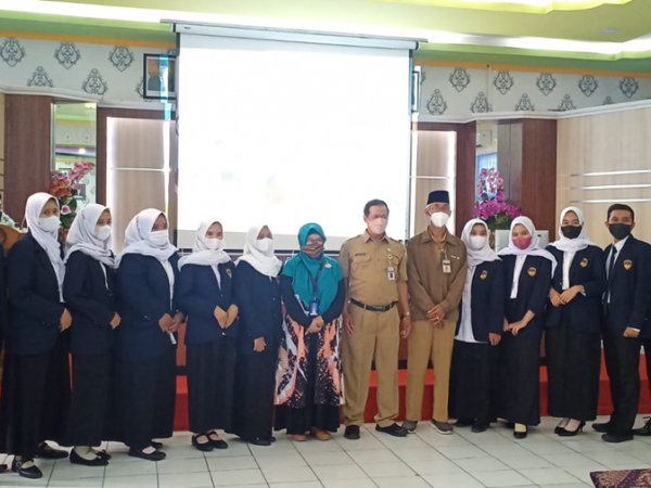 16 Mahasiswa UPGRIS Magang di SMKN 4 Semarang