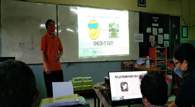 SMK Marsudirini St.Fransiskus Mempererat Kemitraan Dengan Memberi Pelatihan Bagi Guru Dan Siswa SMP Mitra