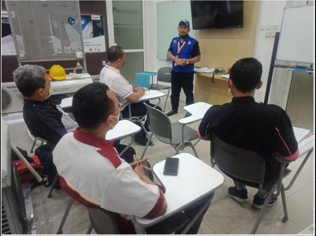Guru SMKN 4 Semarang Ikuti Sertifikasi BNSP dengan LSP EI