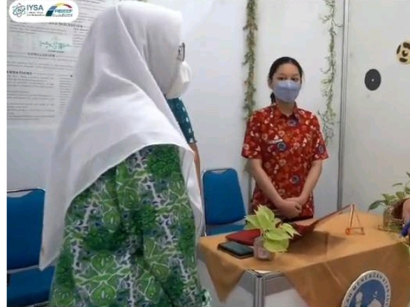 Siswi SMKN 6 Raih Gold Medal IYSA Siswi SMKN 6 Raih Gold Medal IYSA