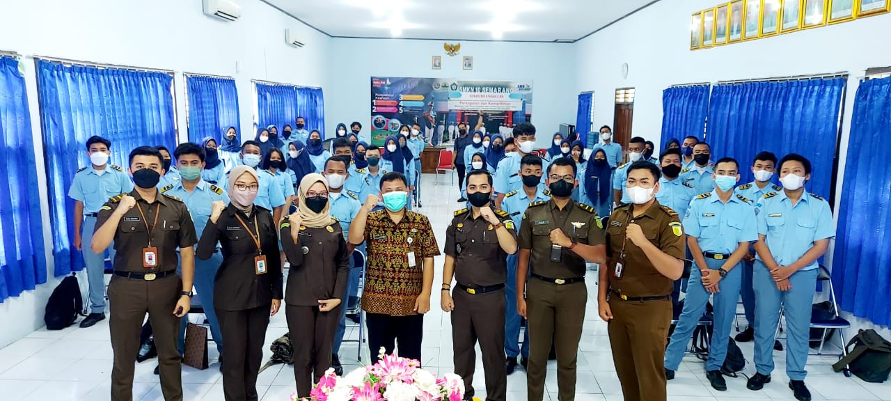 JMS Sahabat Pelajar, Menjadi Pribadi yang Sadar dan Tertib Hukum