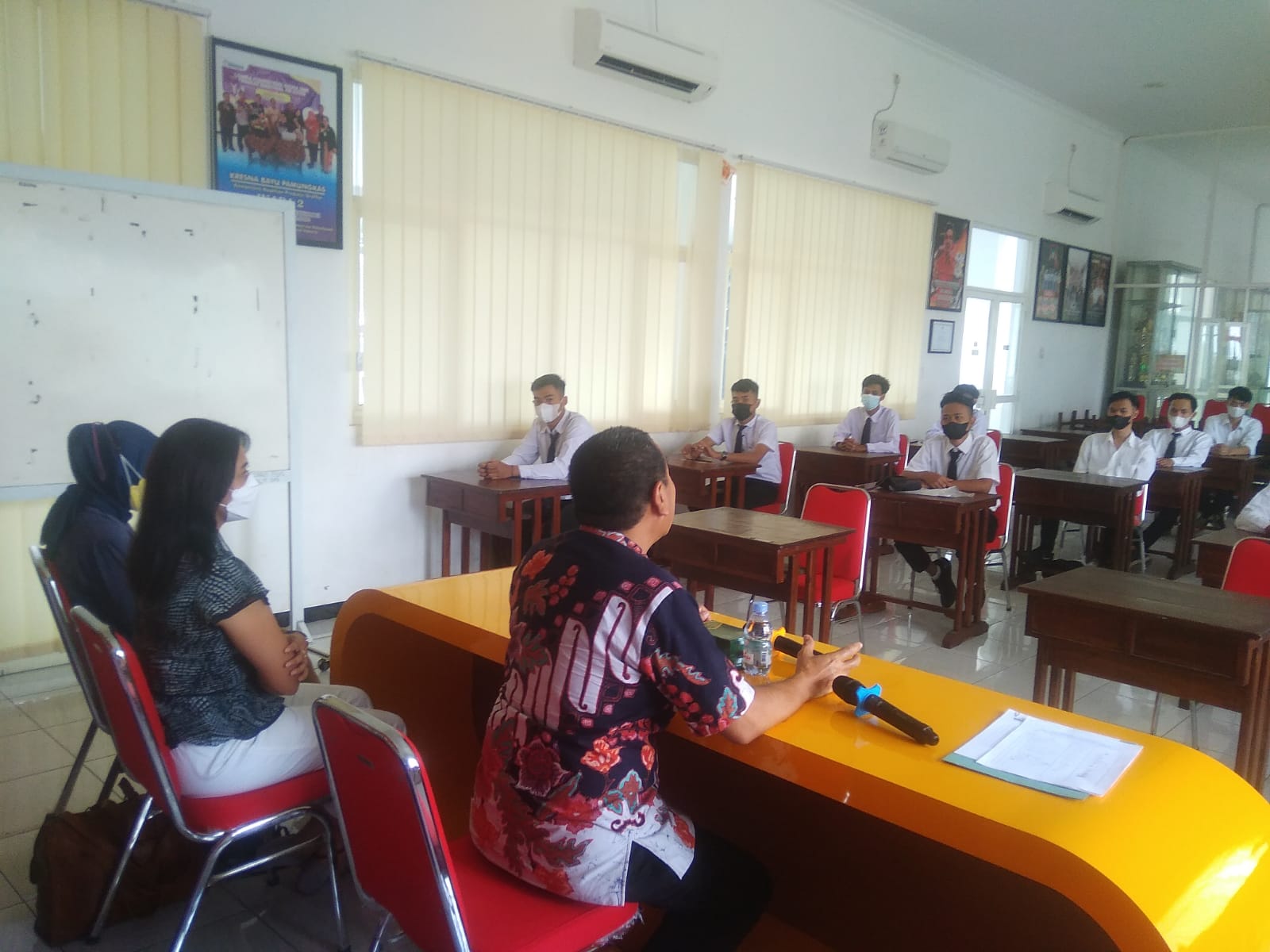 “Industry Go to School” Percepat Penerimaan Lulusan SMKN 11 Semarang untuk Kerja di Industri “Industry Go to School” Percepat Penerimaan Lulusan SMKN 11 Semarang untuk Kerja di Industri