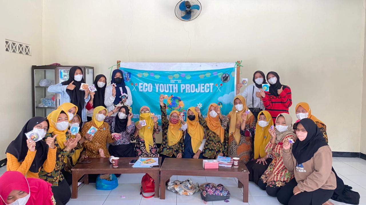 Siswa SMAN 2 Semarang Lakukan Pemberdayaan Masyarakat Eco Youth Project