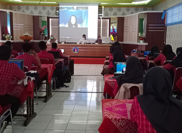 Pembekalan Kompetensi Tambahan Siswa SMK Prov Jateng oleh BJKW IV Surabaya