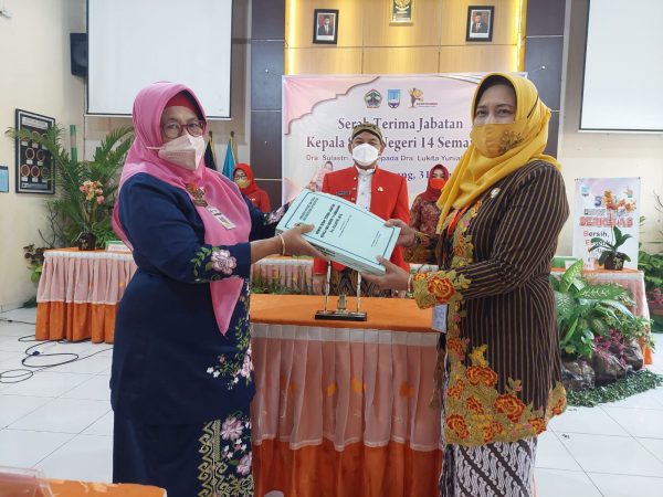 Resmi Terima Jabatan, Bu Lukita Dipercaya Mampu Teruskan Prestasi SMAN 14 Semarang