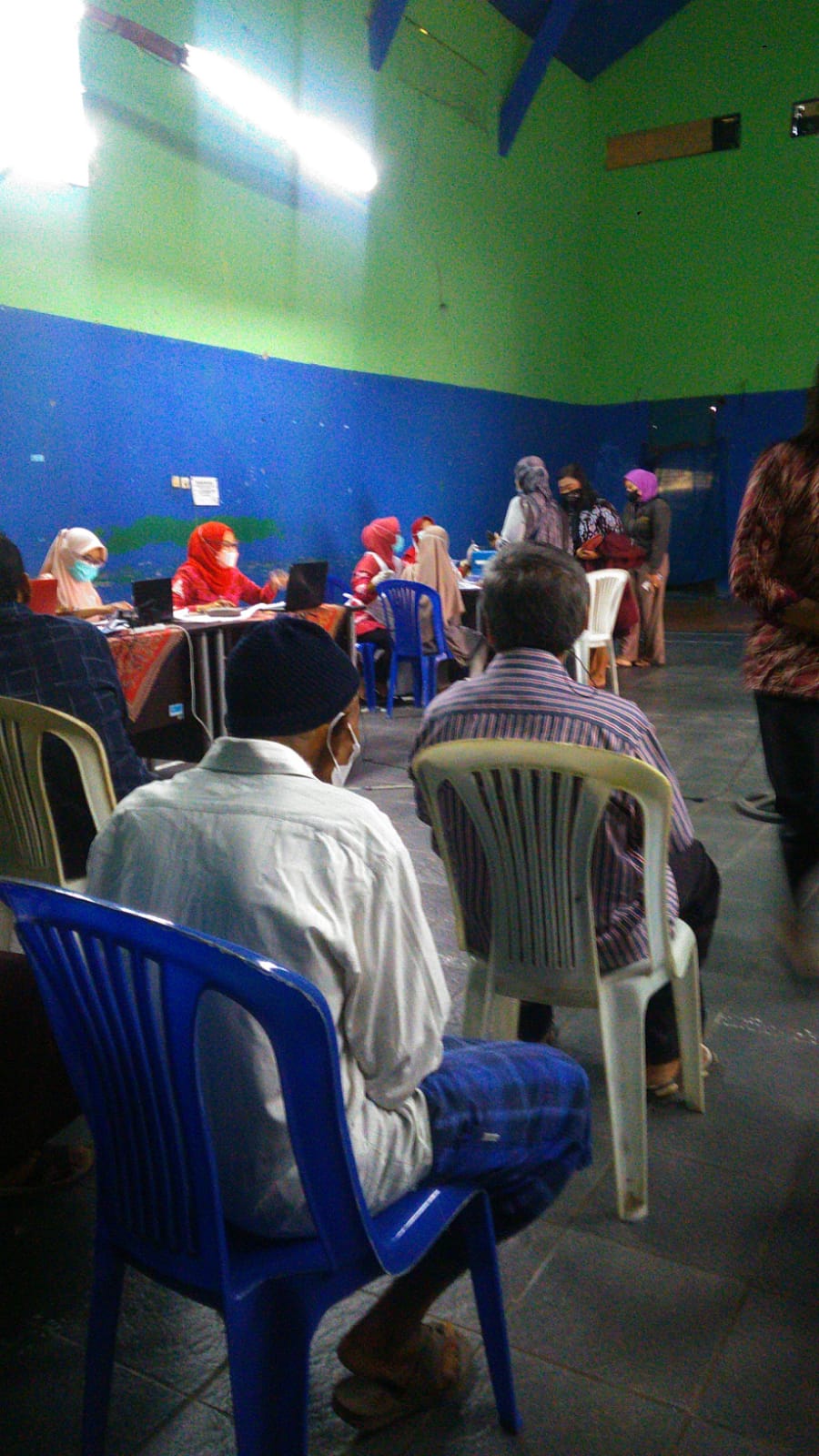 Booster bagi Guru dan Karyawan SMKN Satu Atap Tuntang Booster bagi Guru dan Karyawan SMKN Satu Atap Tuntang