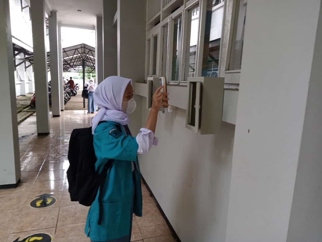 Zona Kehadiran Digital untuk Meningkatkan Disiplin Siswa SMKN 11 Semarang
