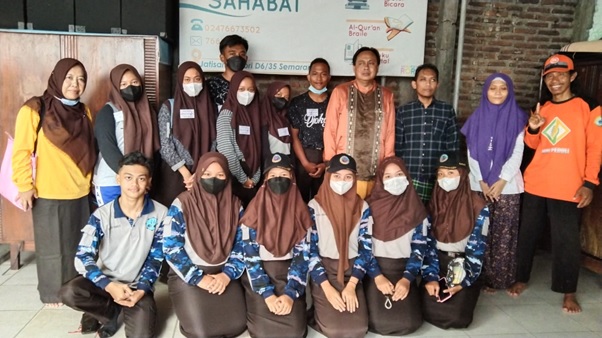 Pengabdian Masyarakat Pramuka Bantara Ambalan Brawijaya-Dyah Pitaloka SMAN 13 Semarang